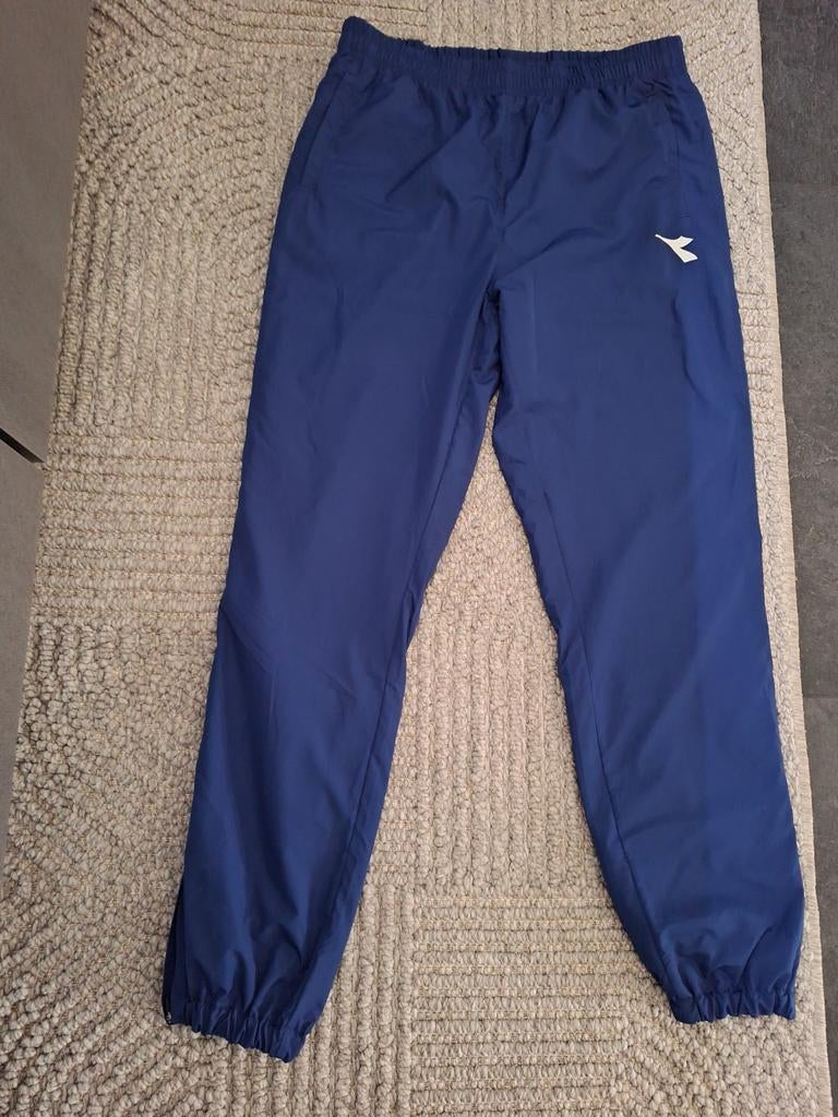 Diadora mannen trainingsbroek met steekzakken blauw maat M, Ophalen of Verzenden, Nieuw, Blauw, Voetbal