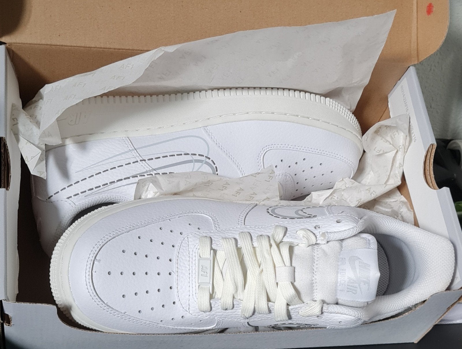 Nike Air Force 1 Low '07 White Smoke Grey 40,5  (Dames), Kleding | Dames, Schoenen, Nike air force 1, mt 40,5, Ophalen, Nieuw