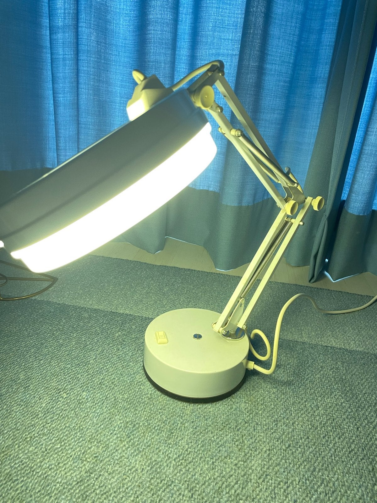 Goed werkende tafel loeplamp met nieuwe reserve lamp, Ophalen of Verzenden, Gebruikt, Loeplamp