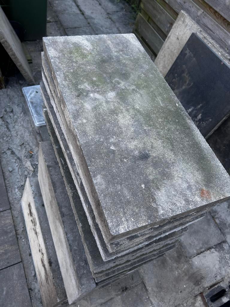 Gebruikte terrastegels, beton, plus minus 4 vierkante meter, Tuin en Terras, Tuintafels, Ophalen, Gebruikt, Rechthoekig