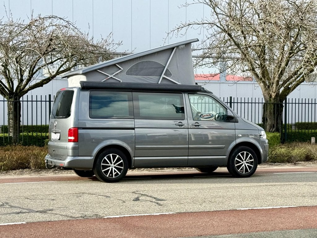Volkswagen T5 California GP 140PK 2012 215.000 4X4, Volkswagen, Bedrijf, Tot en met 4, Luifel
