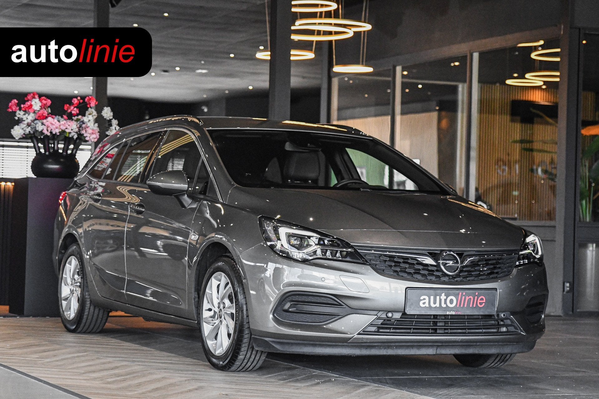 Opel Astra Sports Tourer 1.2 Elegance, Zwarte Hemel, Camera,, Voorwielaandrijving, Gebruikt, 1199 cc, Origineel Nederlands