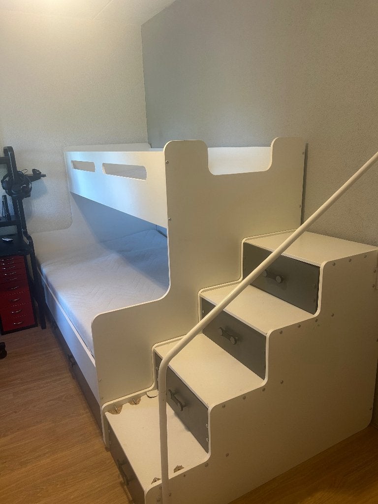 Stapelbed  met trappen, Ophalen, Gebruikt, Stapelbed
