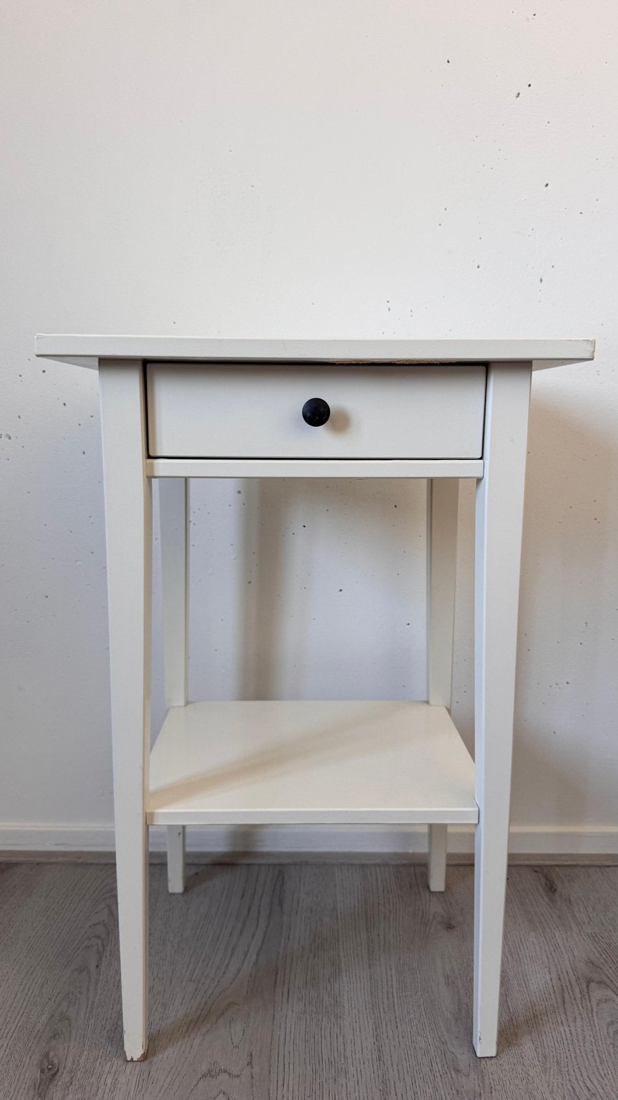 Witte nachtkastjes met lade en plank, Ophalen, Minder dan 55 cm, Gebruikt, 60 cm of meer