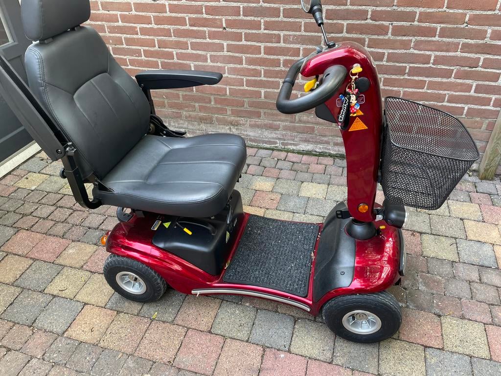 Zeer nette zo goed als nieuwe shoprider scootmobiel, Ophalen, 10 km/u of minder, Zo goed als nieuw, Shoprider