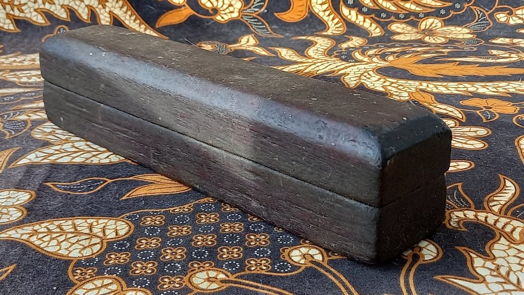Mooie originele antieke Engelse wetsteen in kistje 27 cm., Ophalen of Verzenden