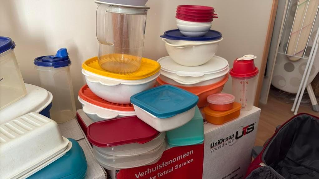 Grote partij Tupperware: Bakjes, kommen, kannen en meer, Ophalen, Gebruikt, Blauw, Bak of Kom