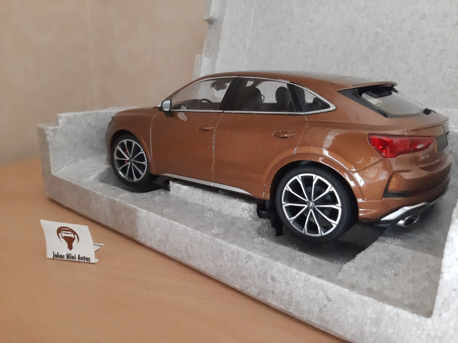 Audi RS Q3 2019 Bruin-Metallic van Minichamps 1:18, Minichamps, Auto, Nieuw, Ophalen of Verzenden