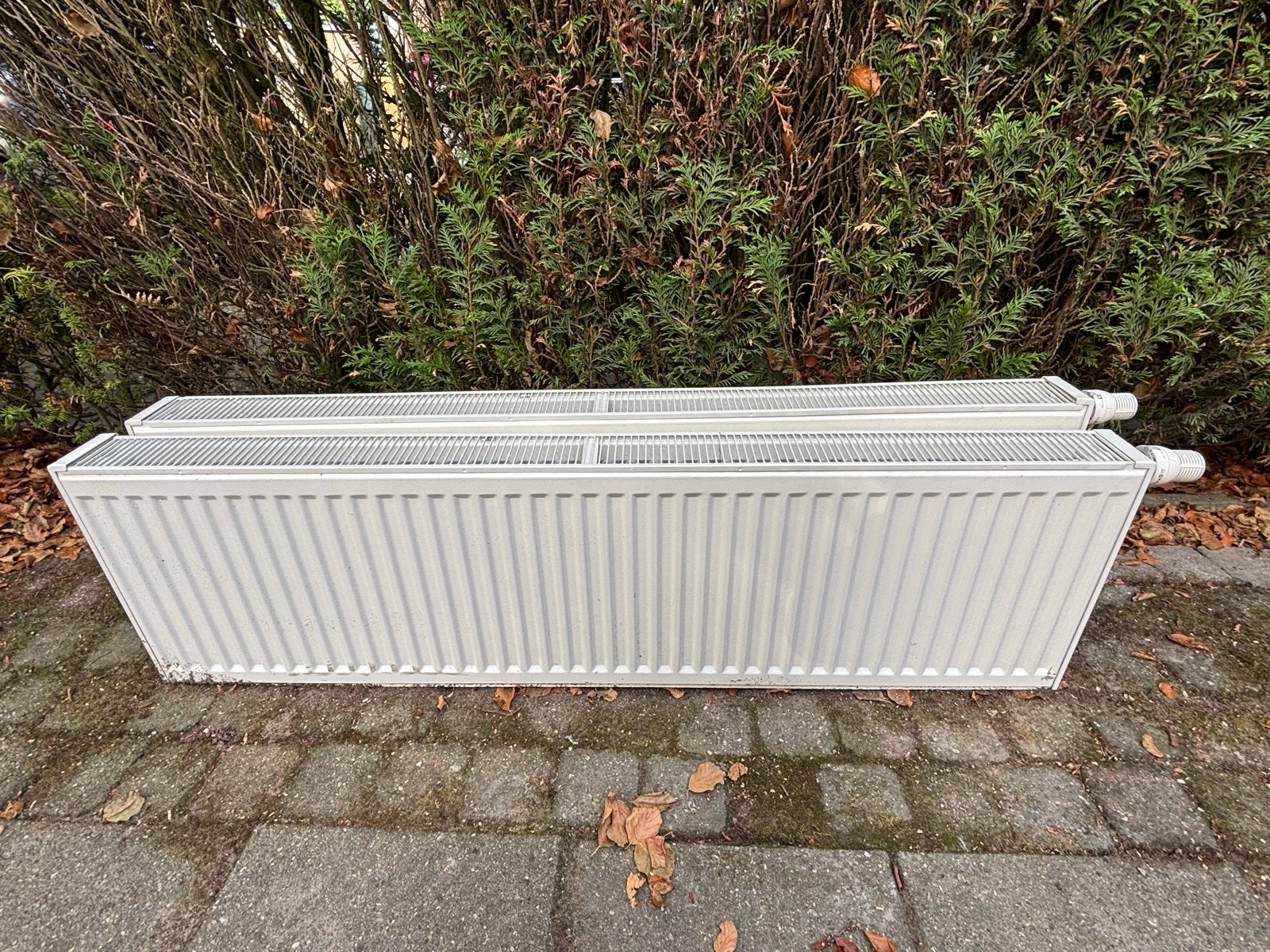 2x Radiator 140x10 cm wit, Doe-het-zelf en Verbouw, Verwarming en Radiatoren, Gebruikt, Minder dan 30 cm, Radiator, Ophalen of Verzenden