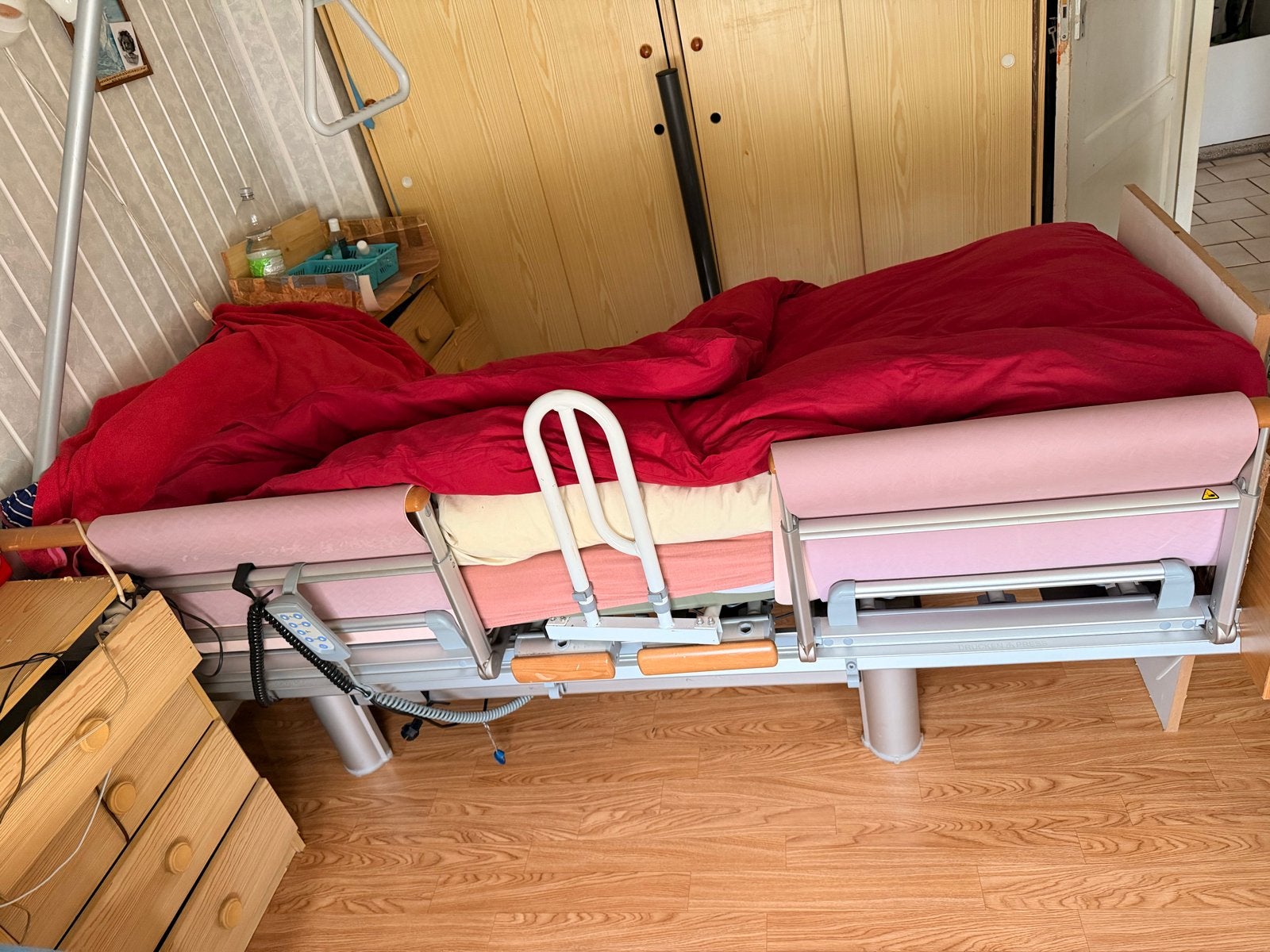 Verstelbaar in hoogte en aan hoofdzijde en beenzijde, Diversen, Ophalen, Zo goed als nieuw