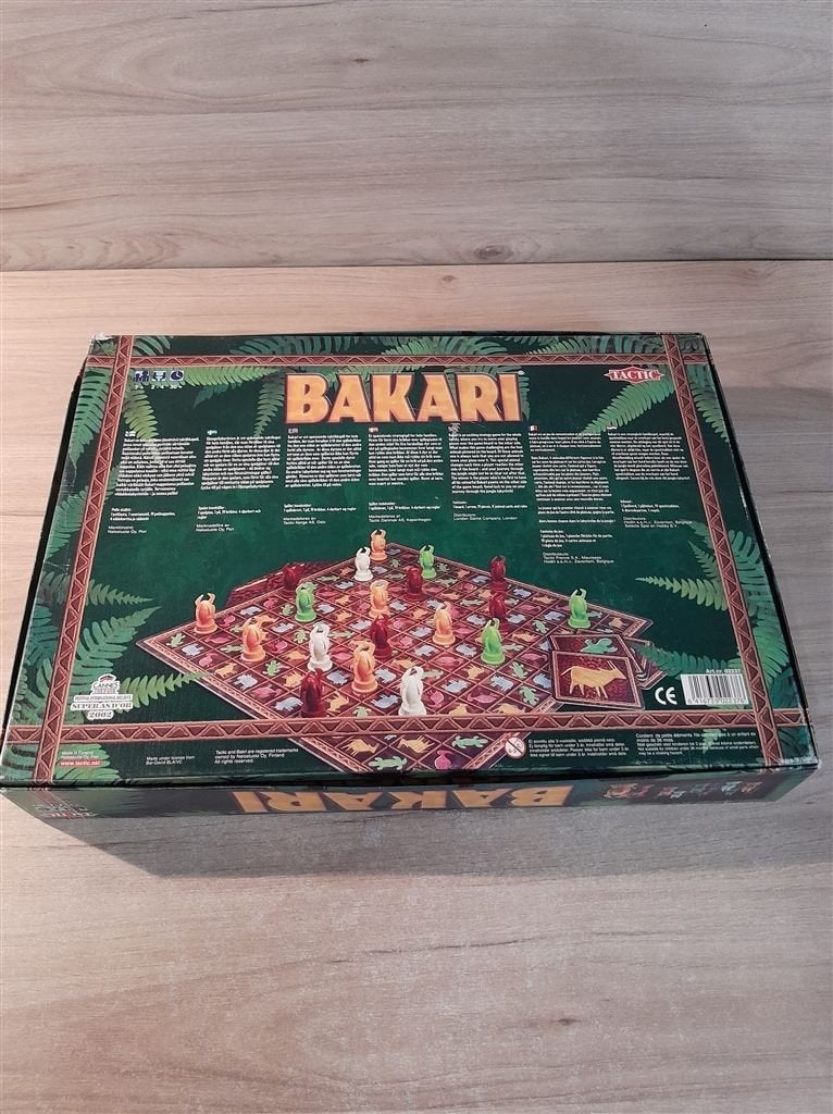 Bakari - s6251, Hobby en Vrije tijd, Gezelschapsspellen | Bordspellen, Verzenden, Zo goed als nieuw