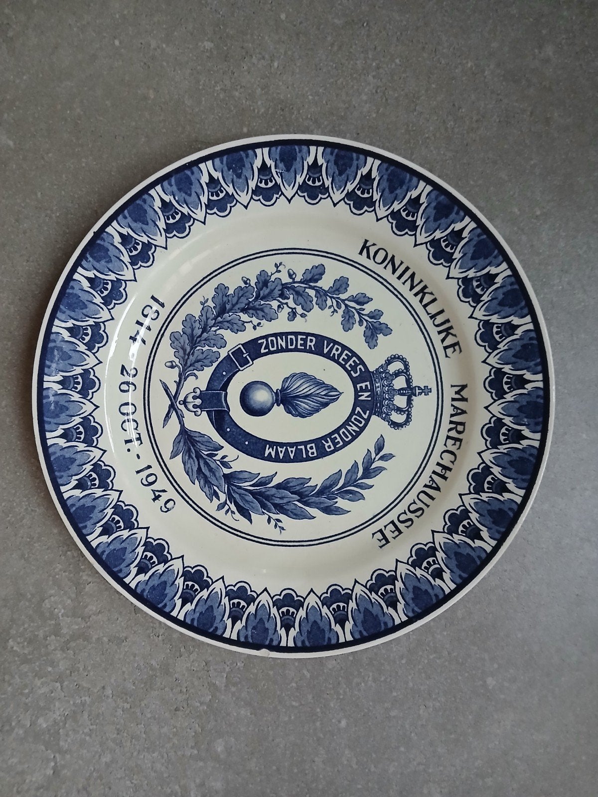 Gedenkbord Koninklijke Marechaussee 1814-1949, Ophalen