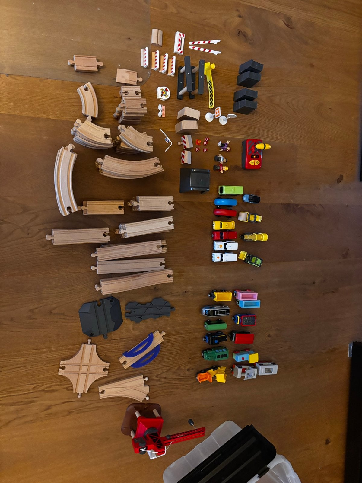 Grote set houten treinbaan met voertuigen en accessoires, Ophalen, Gebruikt, Overige merken