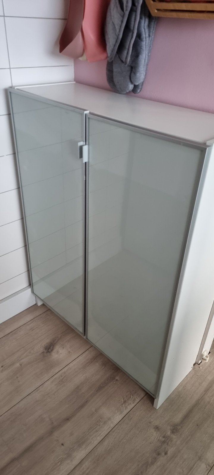 IKEA kast met glazen deuren, Ophalen, Gebruikt