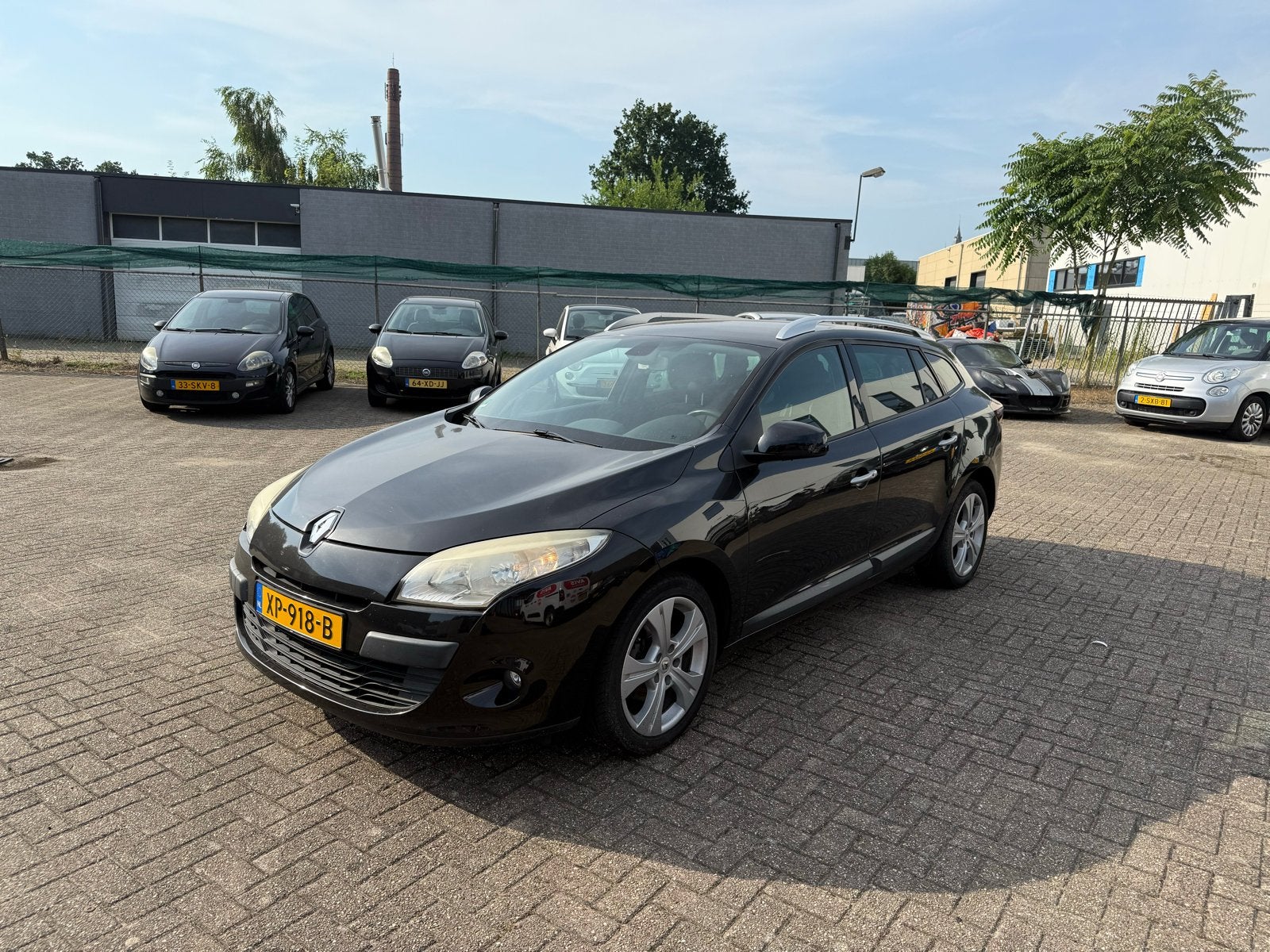Renault Mégane 1.6 16V  Estate 2009 Zwart NIEUWE APK, Auto's, Renault, Voorwielaandrijving, Zwart, Zwart, 14 km/l