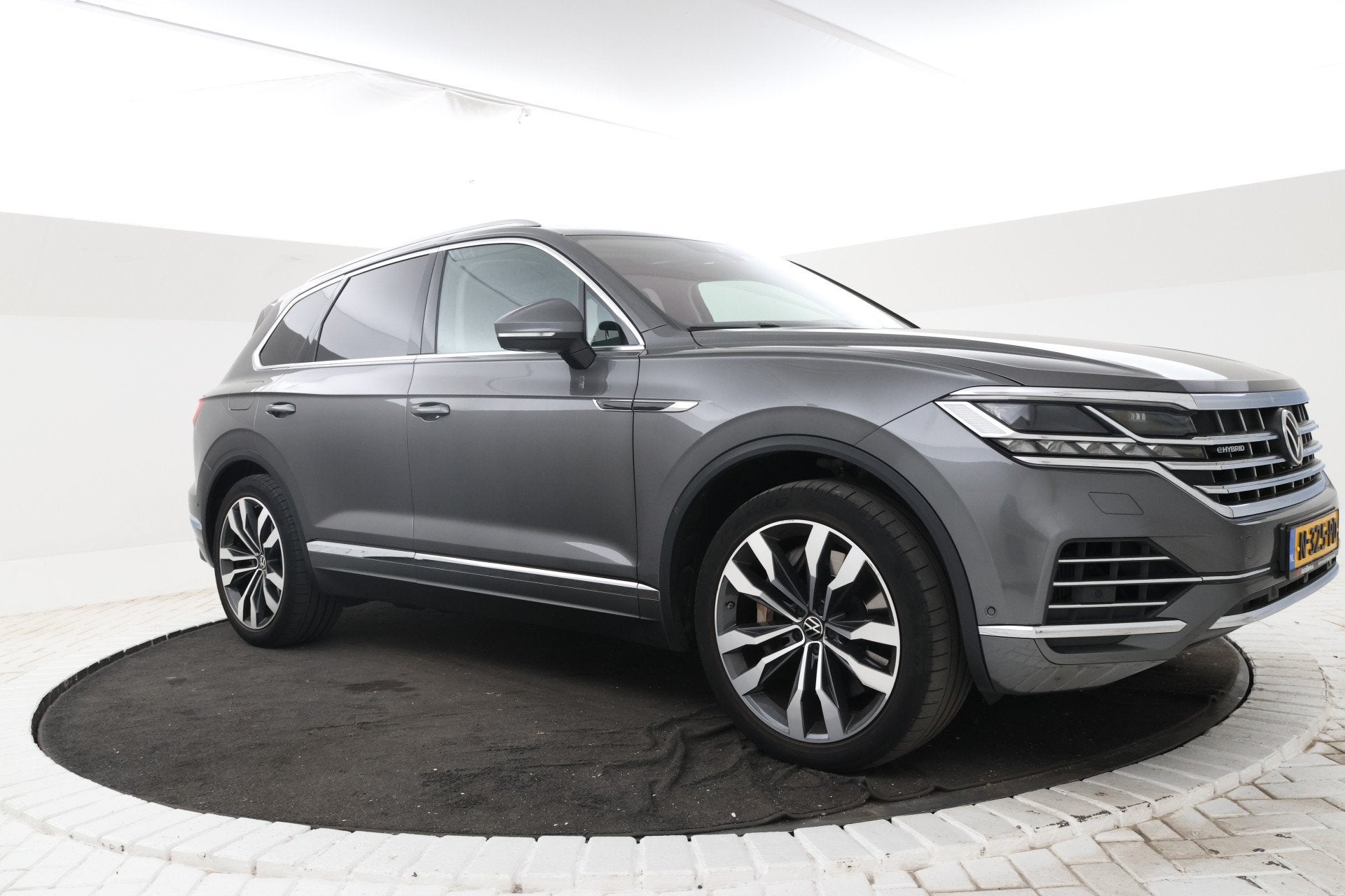 Volkswagen Touareg 3.0 TSi eHybrid 4MOTION Trekhaak, Memory, Automaat, Gebruikt, Euro 6, 2995 cc
