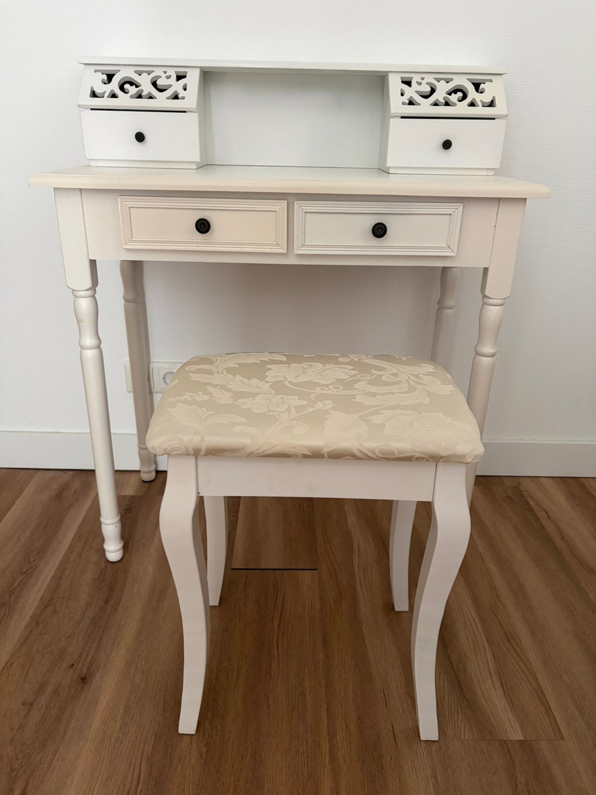 Romantische witte kaptafel met kruk, Ophalen, Minder dan 50 cm, Gebruikt, Minder dan 100 cm