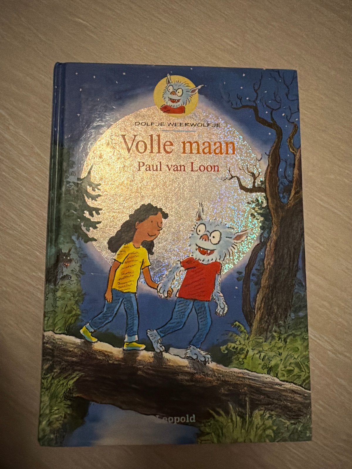 Dolfje Weerwolfje 2: Volle maan - Paul van Loon, Boeken, Ophalen of Verzenden, Zo goed als nieuw, Fictie algemeen