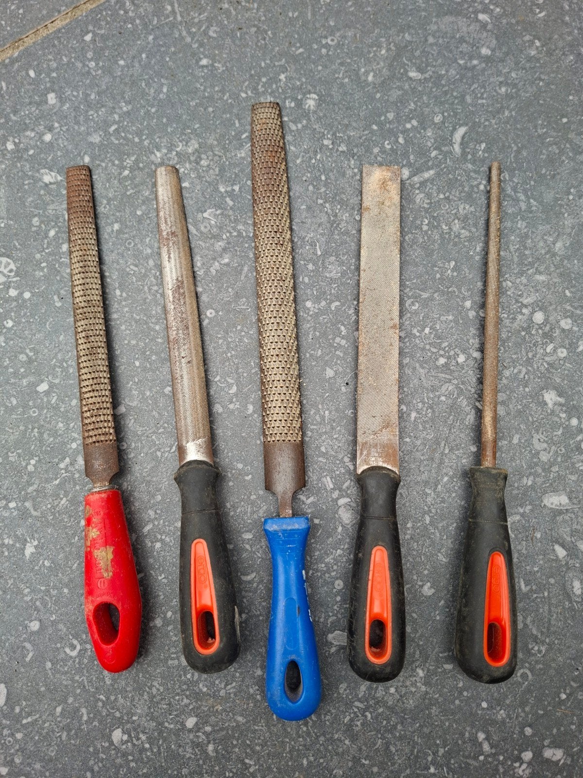 Set van 5 houtvijlen en houtraspen, Doe-het-zelf en Verbouw, Gereedschap | Handgereedschap, Ophalen of Verzenden, Gebruikt, Vijl/Rasp
