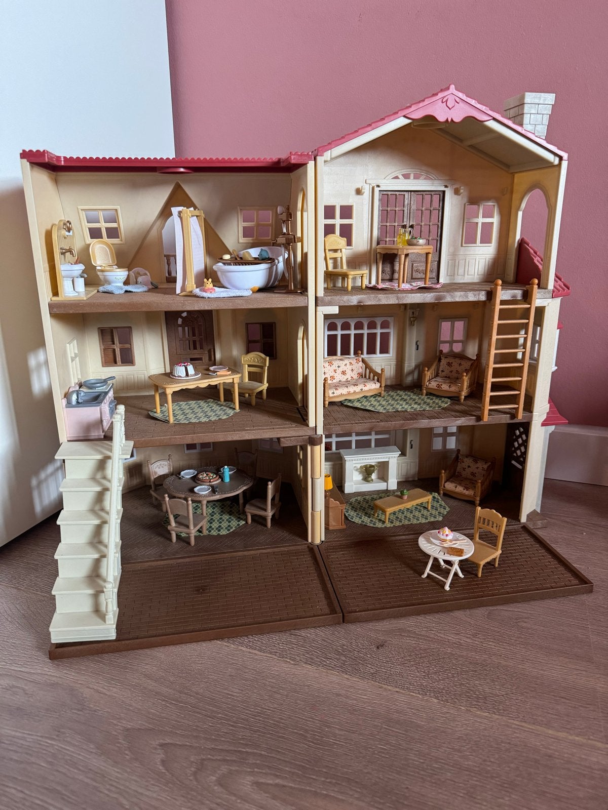 Grote Sylvanian Families set: huizen, boomhut, meubels & fig, Kinderen en Baby's, Speelgoed | Poppenhuizen, Ophalen, Gebruikt