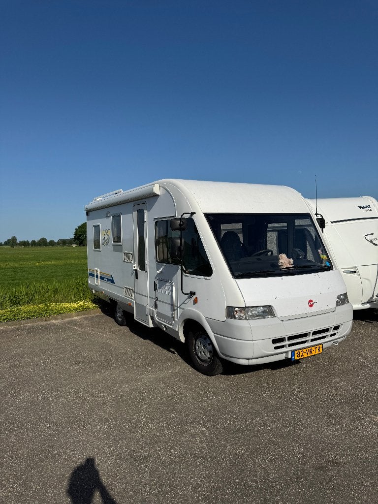 Bürstner 570i elegance, Integraal, Ringverwarming, Koelkast, Kluisje