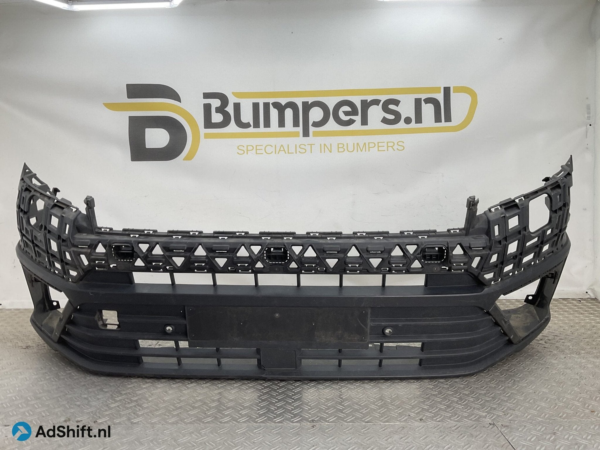 Bumper Volkswagen Crafter 7C0 17-22 7C0807221A Voorbumper G5