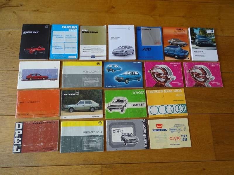 20 stuks auto handleidingen, instructieboekjes in één koop, Auto diversen, Handleidingen en Instructieboekjes, Verzenden