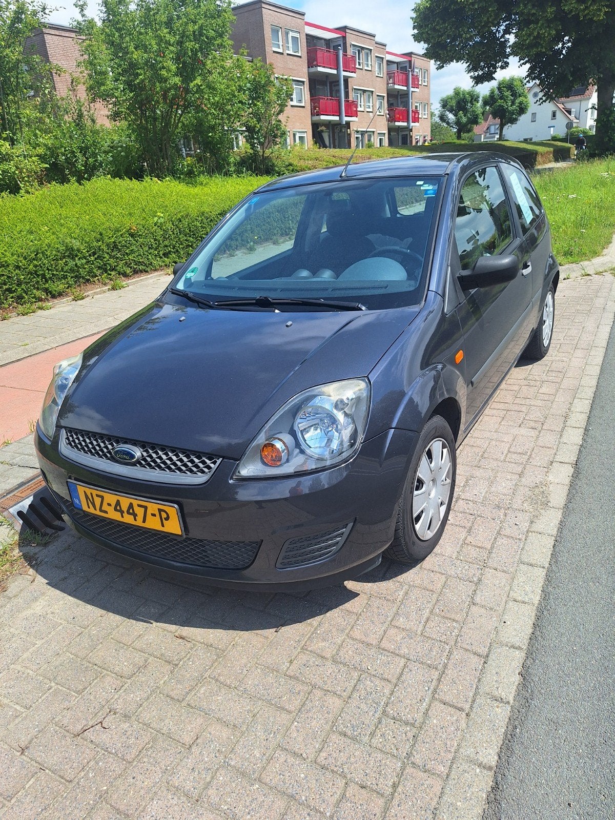 Ford Fiësta 1.3 I 3DR 2007 Grijs, Auto's, Voorwielaandrijving, 1299 cc, 40 €/maand, 4 cilinders