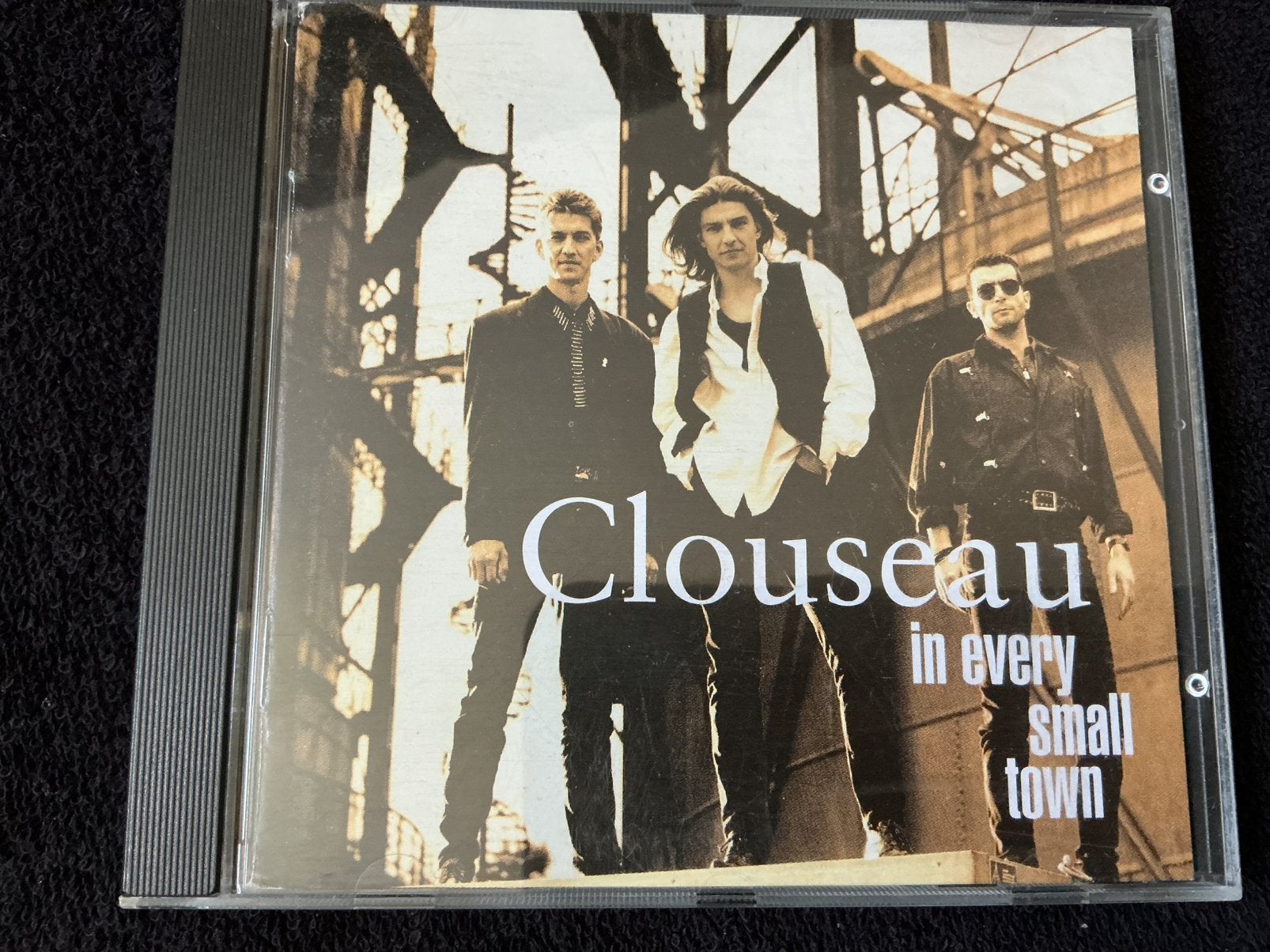 Clouseau, In every small Town cd, Ophalen of Verzenden, Zo goed als nieuw