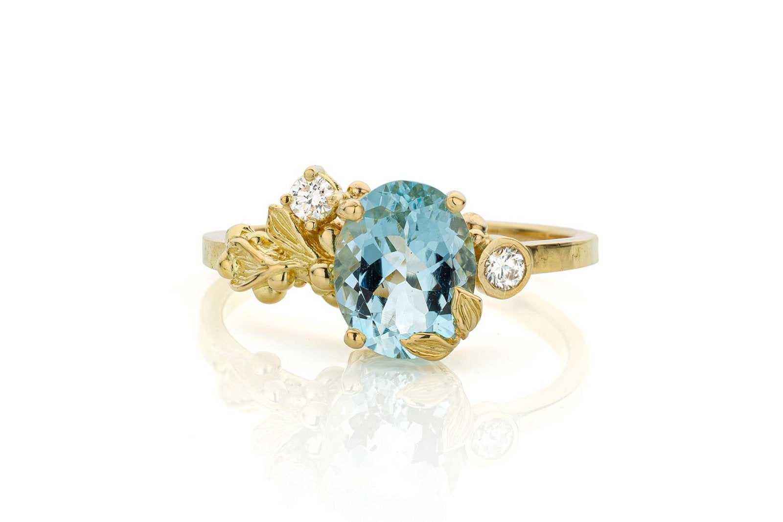 Elke van Herck 18k gouden ring met Aquamarijn en Diamantjes, Ophalen, Zo goed als nieuw, 17 tot 18, Met edelsteen