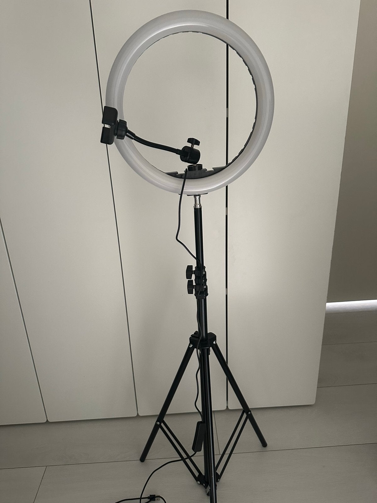 Ringlamp met statief en telefoonhouder, Ophalen, Zo goed als nieuw, Verstelbaar, Studiolamp