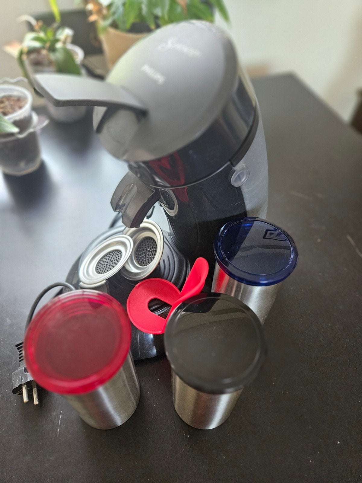 te koop.55,00 euro D.E.senseo met 3 opberg.bus.apparaat, Ophalen of Verzenden