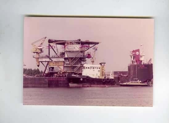 scheepvaart-foto-H.115-heerema-groenland, Verzamelen, Scheepvaart, Ophalen of Verzenden, Zo goed als nieuw, Motorboot, Boek of Tijdschrift
