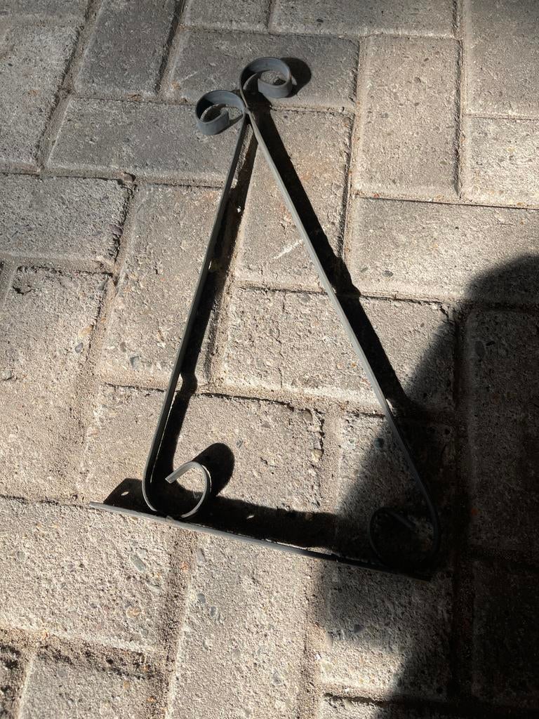 Metalen ophangbeugel voor bloembak - Zwart, Ophalen, Gebruikt, Balkon, Minder dan 60 cm