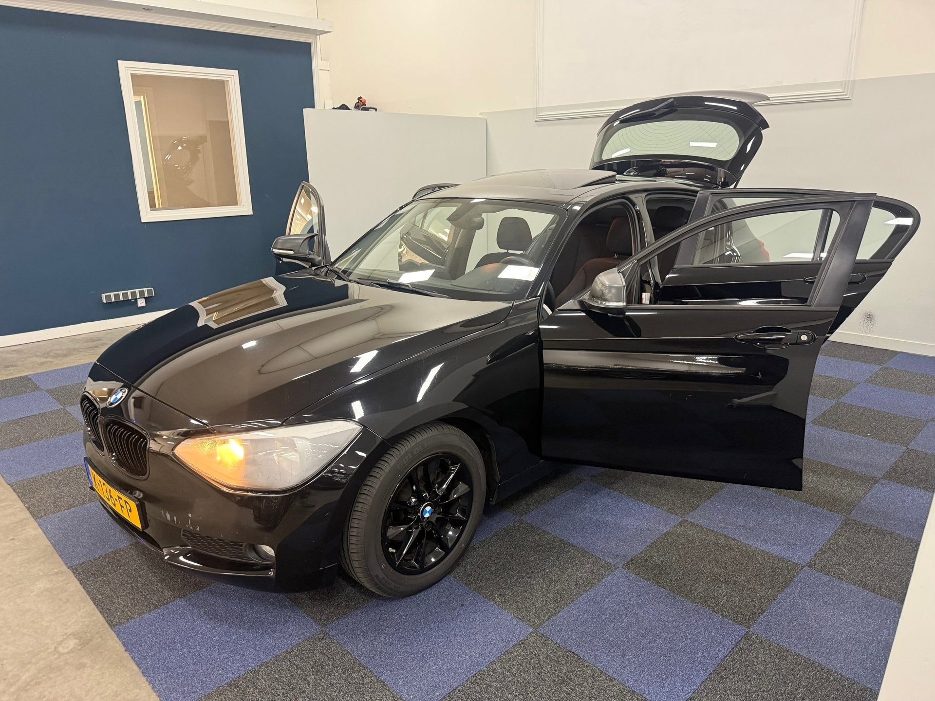 BMW 1-serie 116i Business / SCHUIFKANTELDAK / NETTE AUTO / S, 1-Serie, Gebruikt, 4 cilinders, Cruise Control