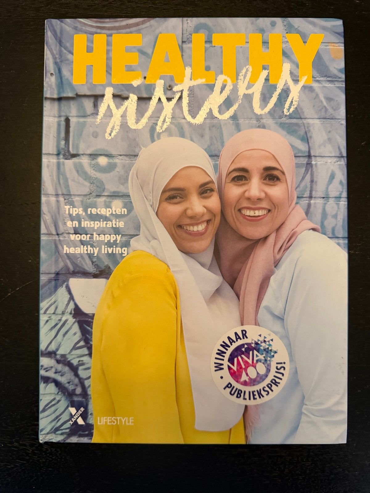 Healthy Sisters: Tips, recepten en inspiratie voor happy liv, Ophalen of Verzenden, Zo goed als nieuw, Dieet en Voeding