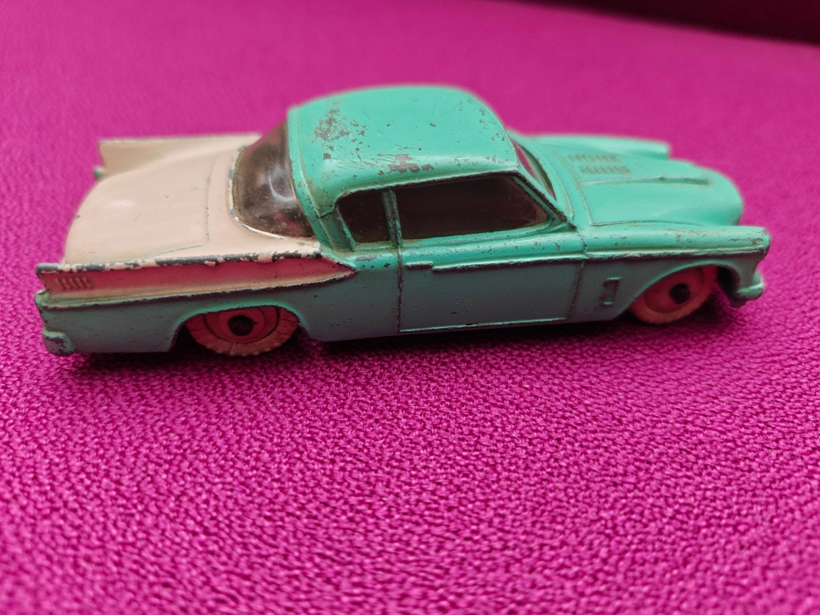 Dinky Toys Studebaker Golden Hawk 169, Ophalen of Verzenden, Gebruikt
