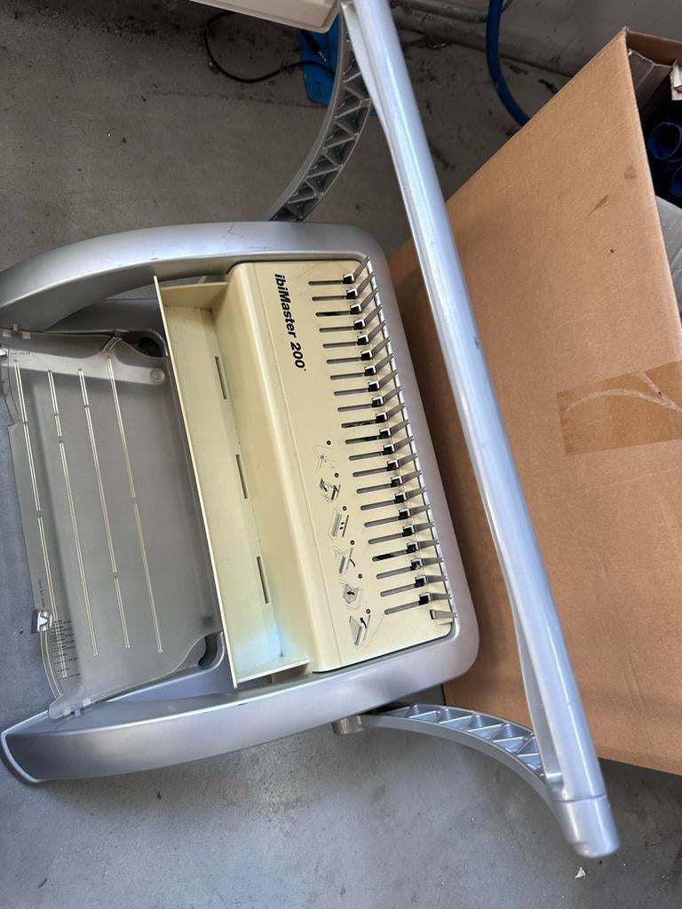 Ibimaster 200 ringbindmachine met veel ringbanden, Ophalen, Gebruikt, Overige typen