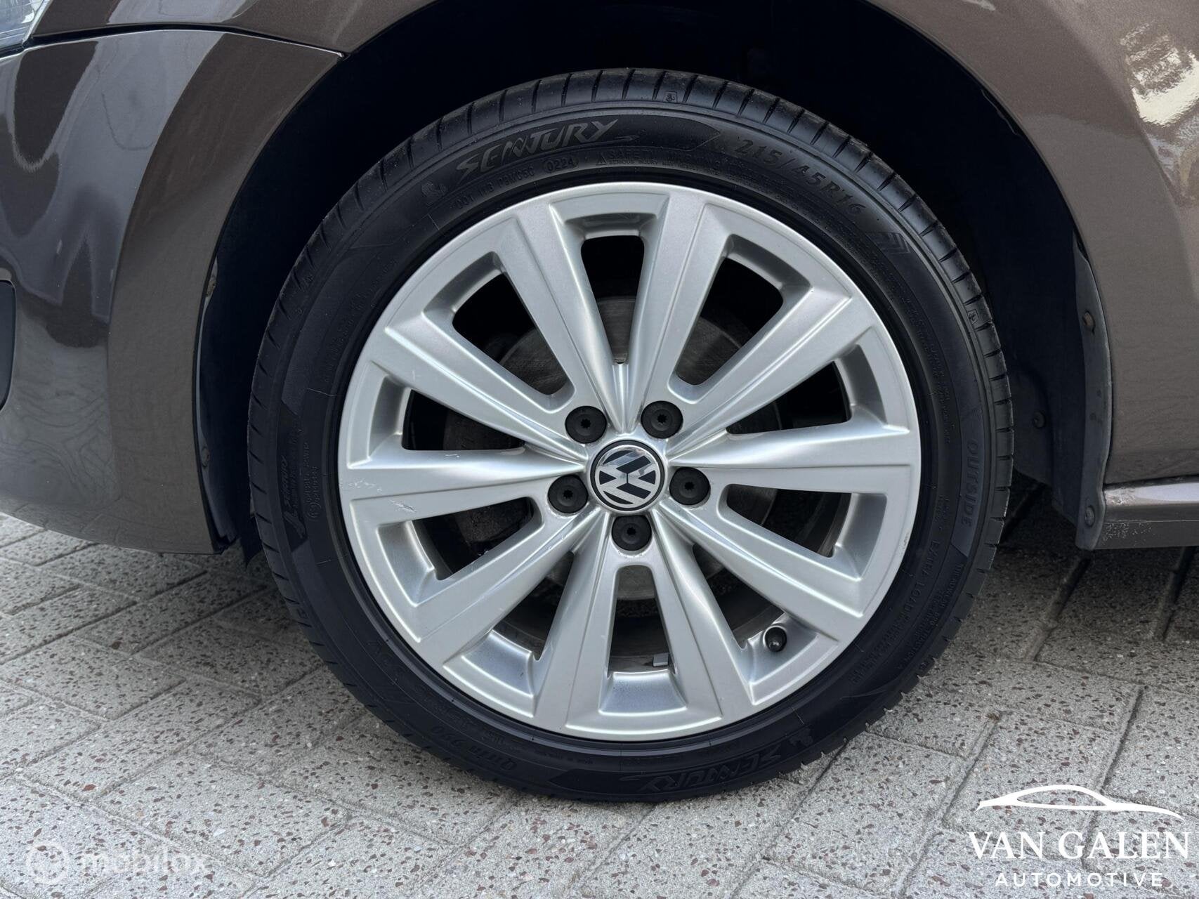 Volkswagen Polo 1.2 Highline Style 5-Deurs PANO|CLIMA|CRUISE, Auto's, Voorwielaandrijving, 12 maanden, 972 kg, Gebruikt