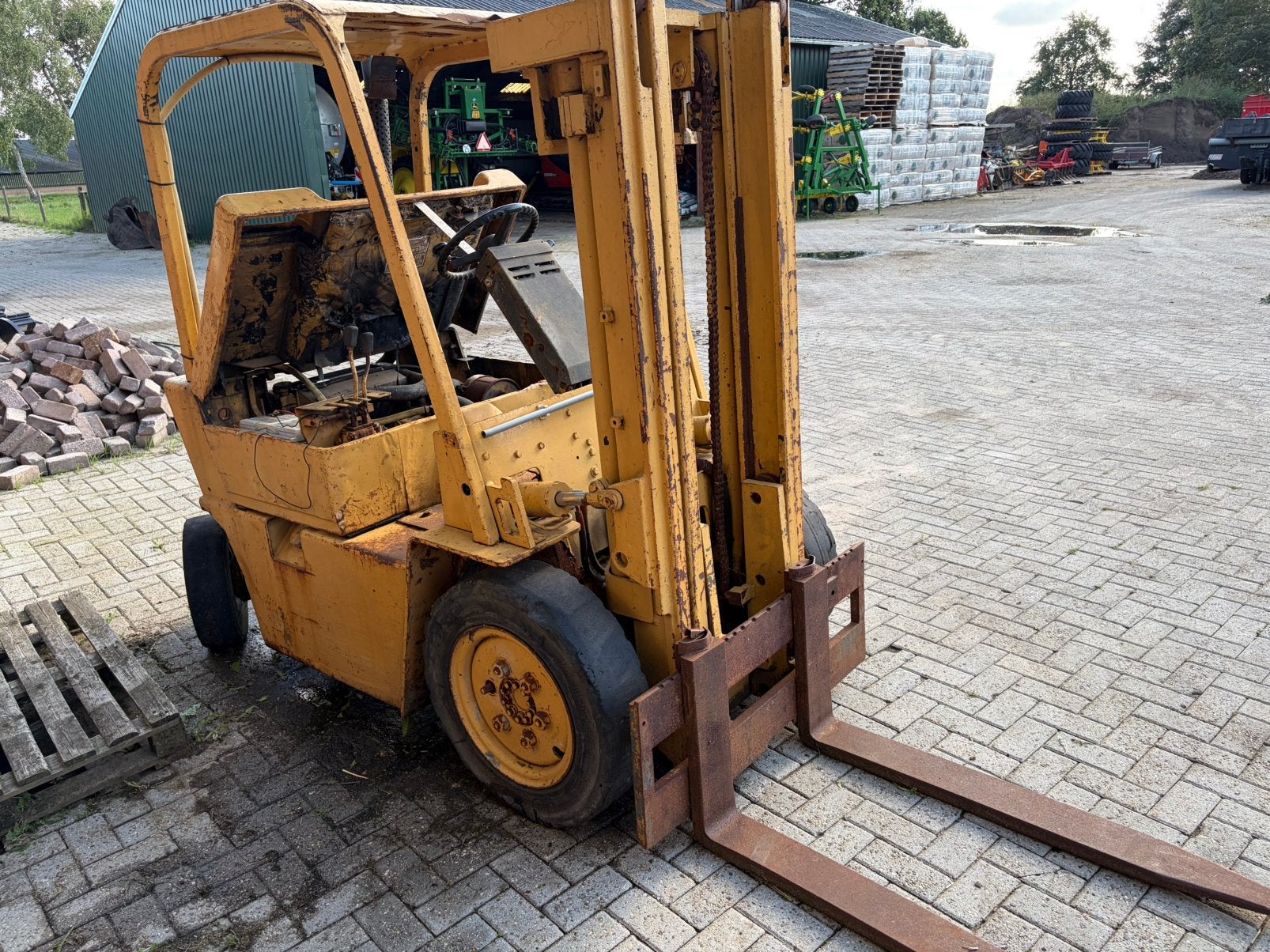 Caterpillar Towmotor diesel heftruck – oldtimer / project, Ophalen