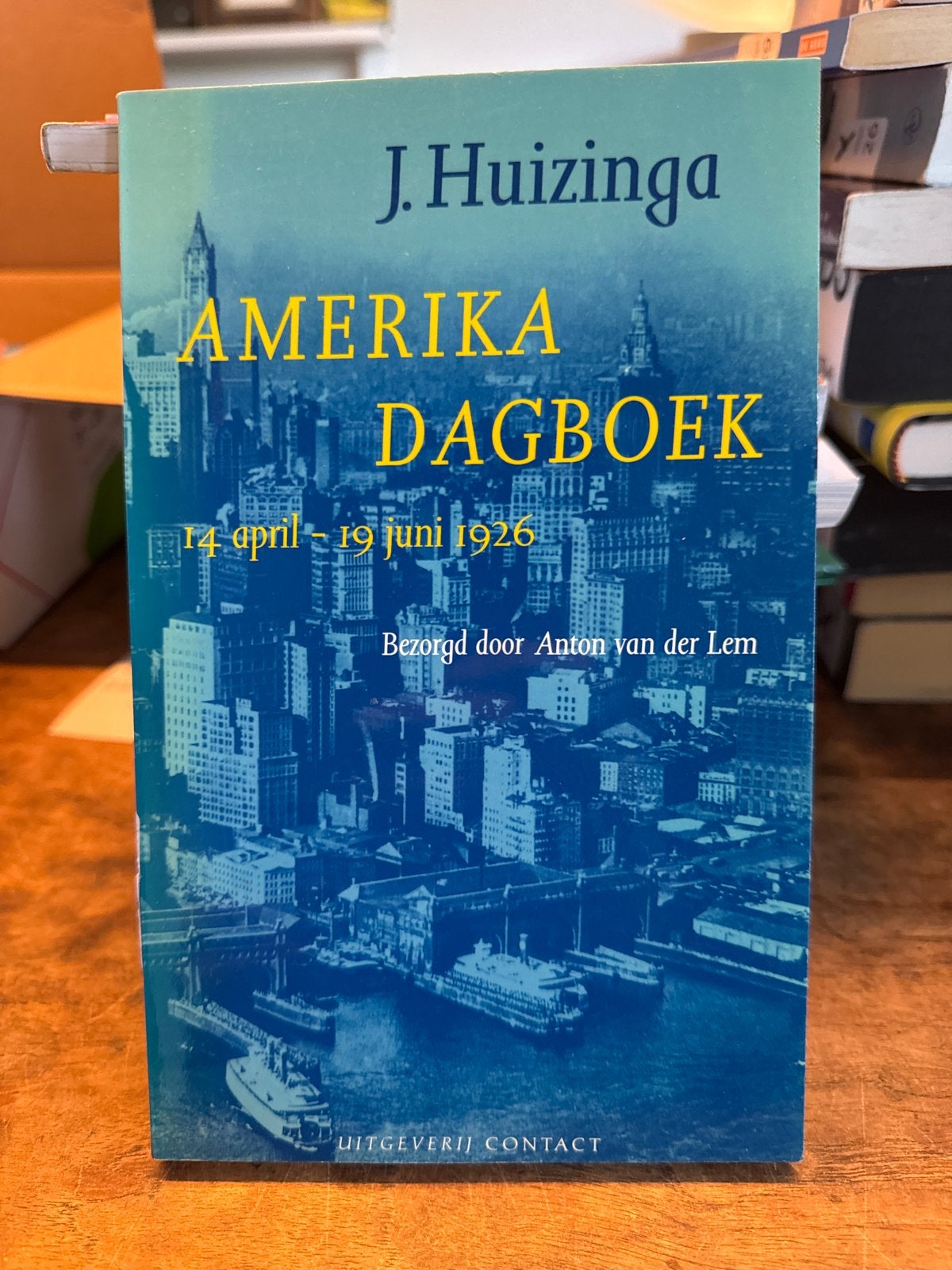 J. Huizinga - Amerika Dagboek 1926, Boeken, Reisgidsen, Ophalen of Verzenden, Reisgids of -boek, Noord-Amerika, Gelezen
