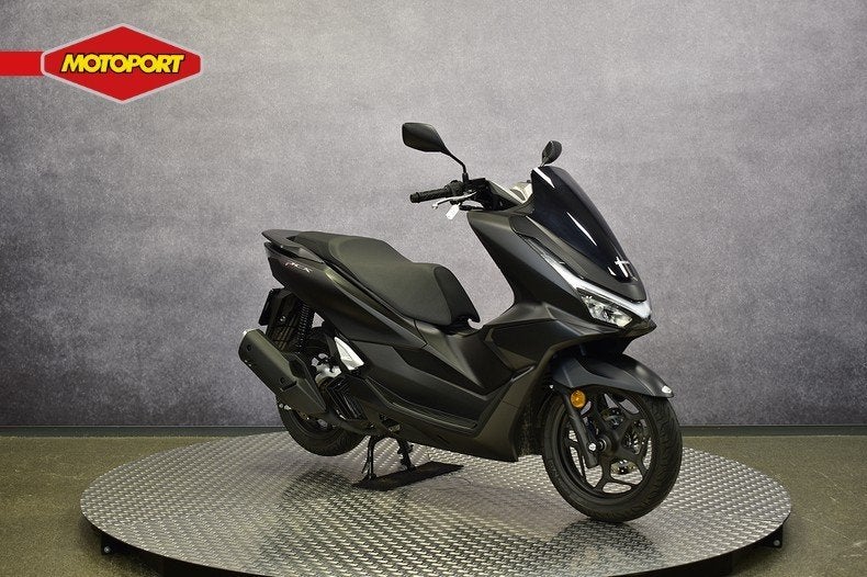 Honda PCX 125 (bj 2025), Info@motoportwormerveer.nl, Scooter, Honda Motor Europe, Bedrijf