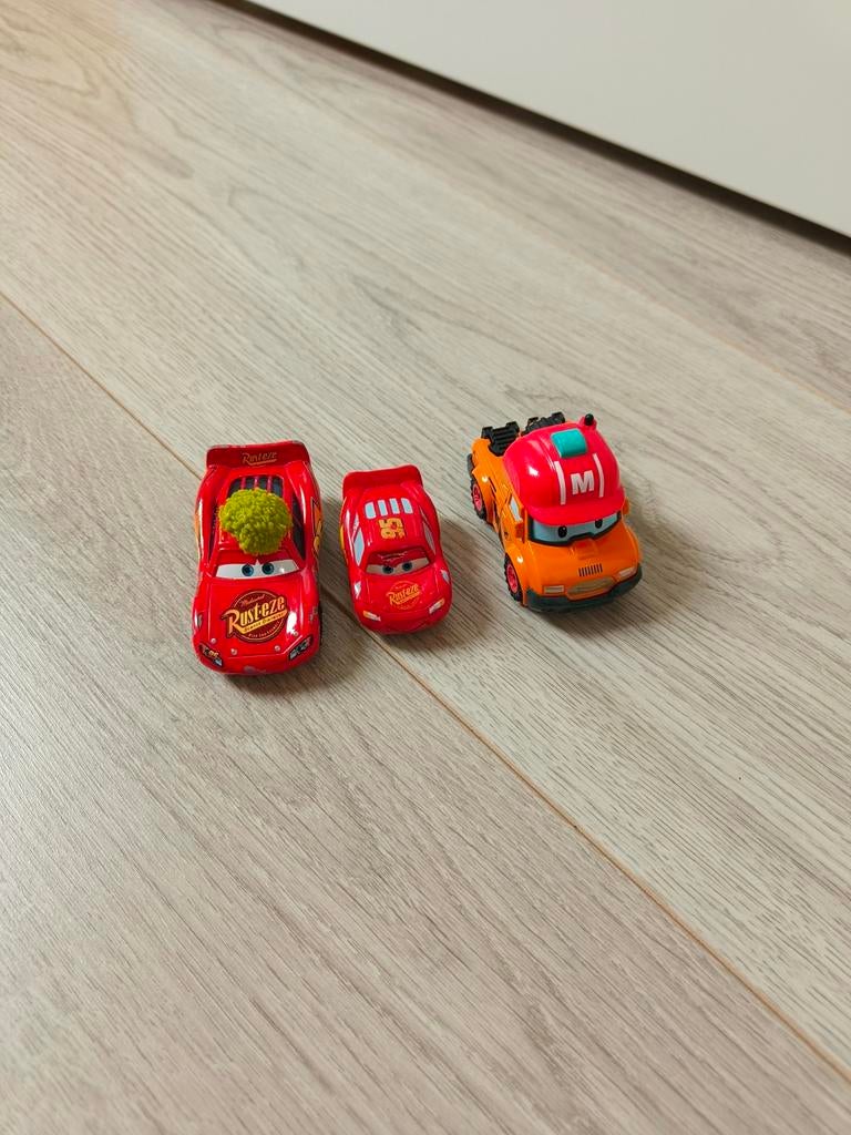 Speelgoedauto's drie stuks, Kinderen en Baby's, Speelgoed | Speelgoedvoertuigen, Ophalen of Verzenden, Zo goed als nieuw