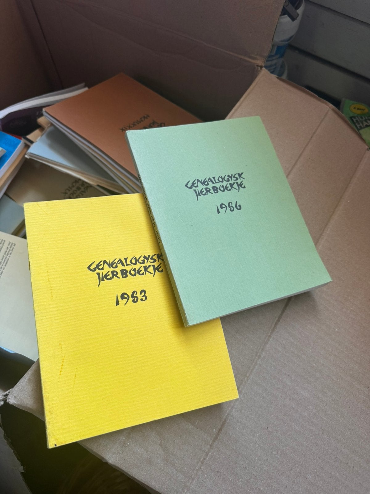 Genealogysk jierboekje, Verschillende jaargangen, Ophalen