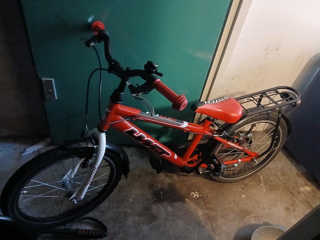 Kinder fiets bijna nieuwe, Fietsen en Brommers, Fietsen | Crossfietsen en BMX, Ophalen of Verzenden, Zo goed als nieuw, Staal