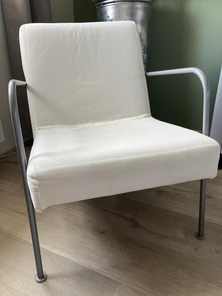 Gratis - Ikea stoel wit met leuningen hoes wasbaar, Huis en Inrichting, Fauteuils, Ophalen, Gebruikt, Minder dan 75 cm, Stof