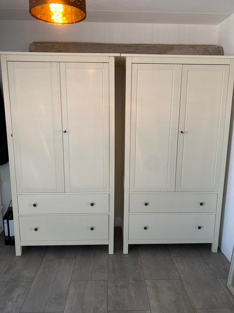 Twee IKEA HEMNES linnenkast kast kledingkast buffetkast wit, Met deur(en), 100 tot 150 cm, 200 cm of meer, Ophalen of Verzenden