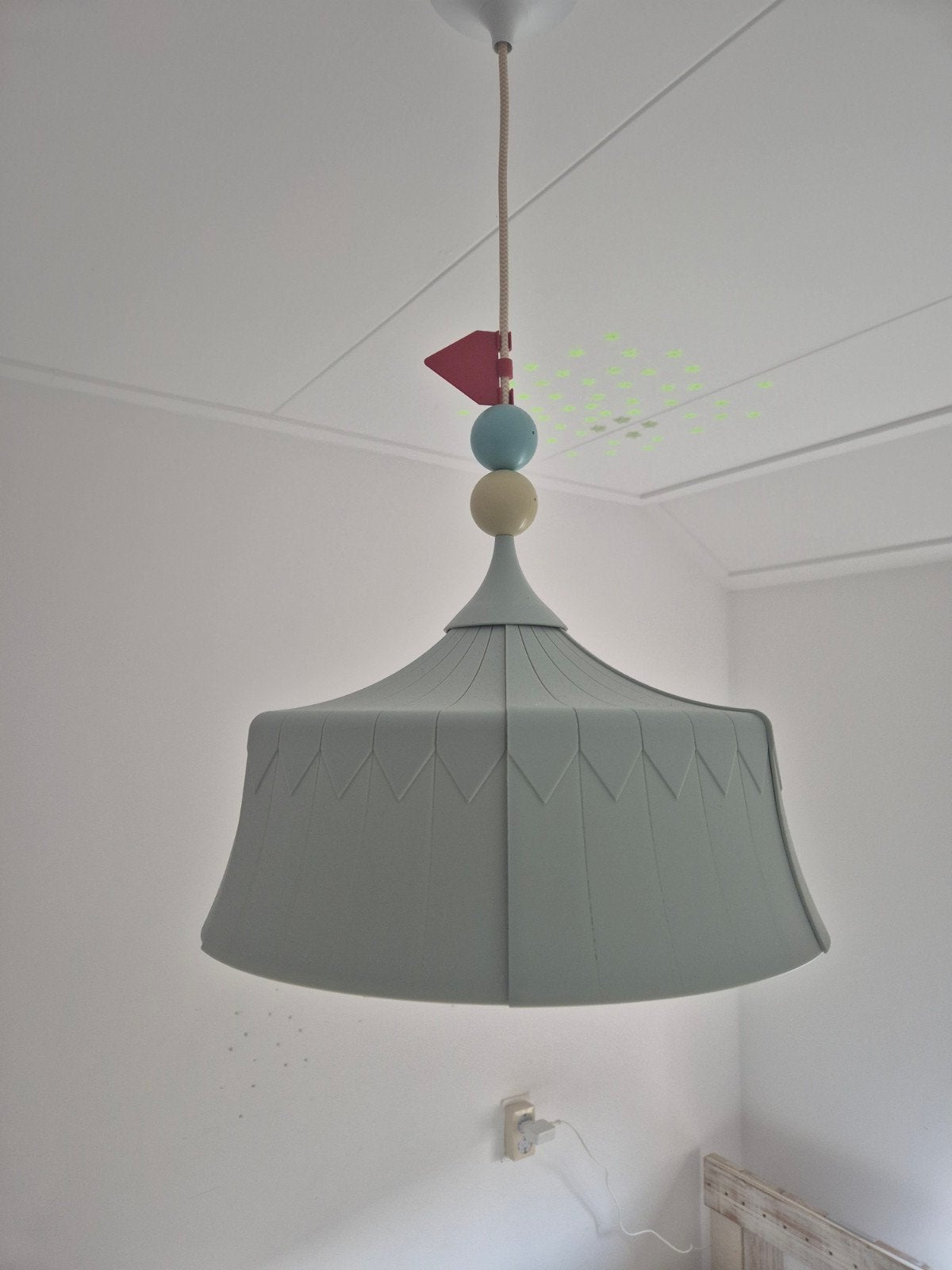 Leuke hanglamp kinderkamer - circus tent stijl, Huis en Inrichting, Hout, Gebruikt, E27 (groot), Kinderkamer, Circus, Speels