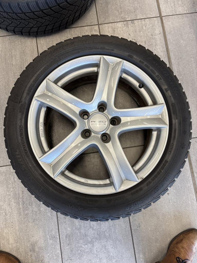 Gebruikte velgen met gebruikte Arrowspeed winterbanden – 225, Gebruikt, -, -, Banden en Velgen