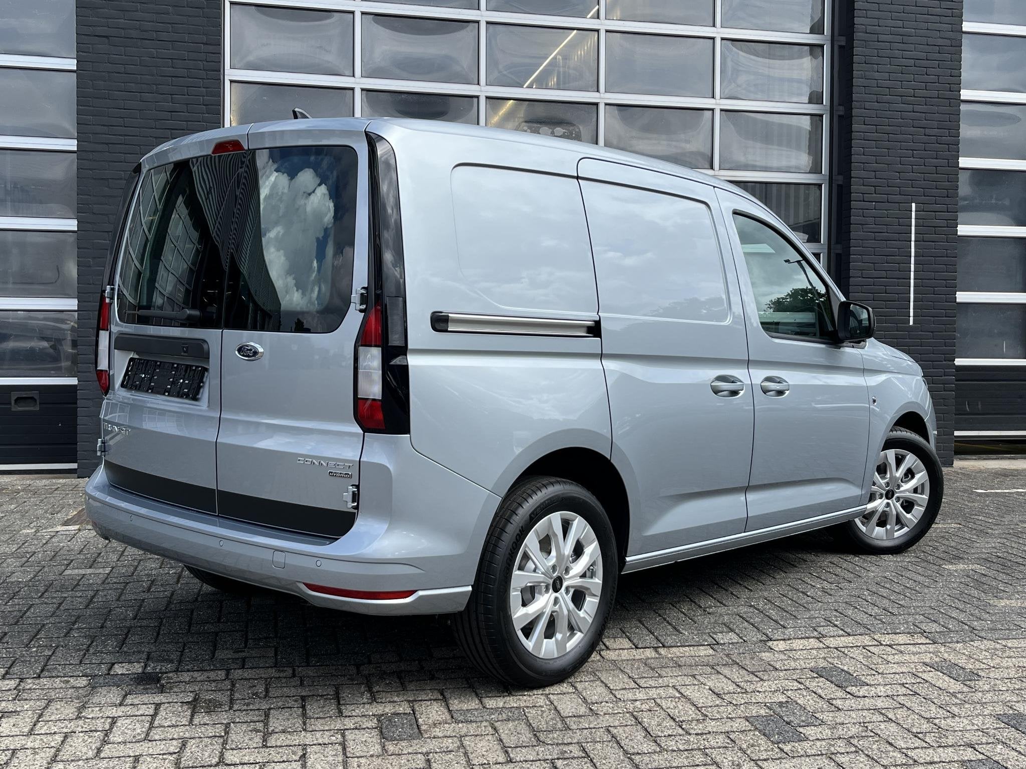 Ford Transit Connect 1.5 EcoBoost PHEV L1 Limited 150pk! Ada, Auto's, 1498 cc, Euro 6, 4 cilinders, 150 pk